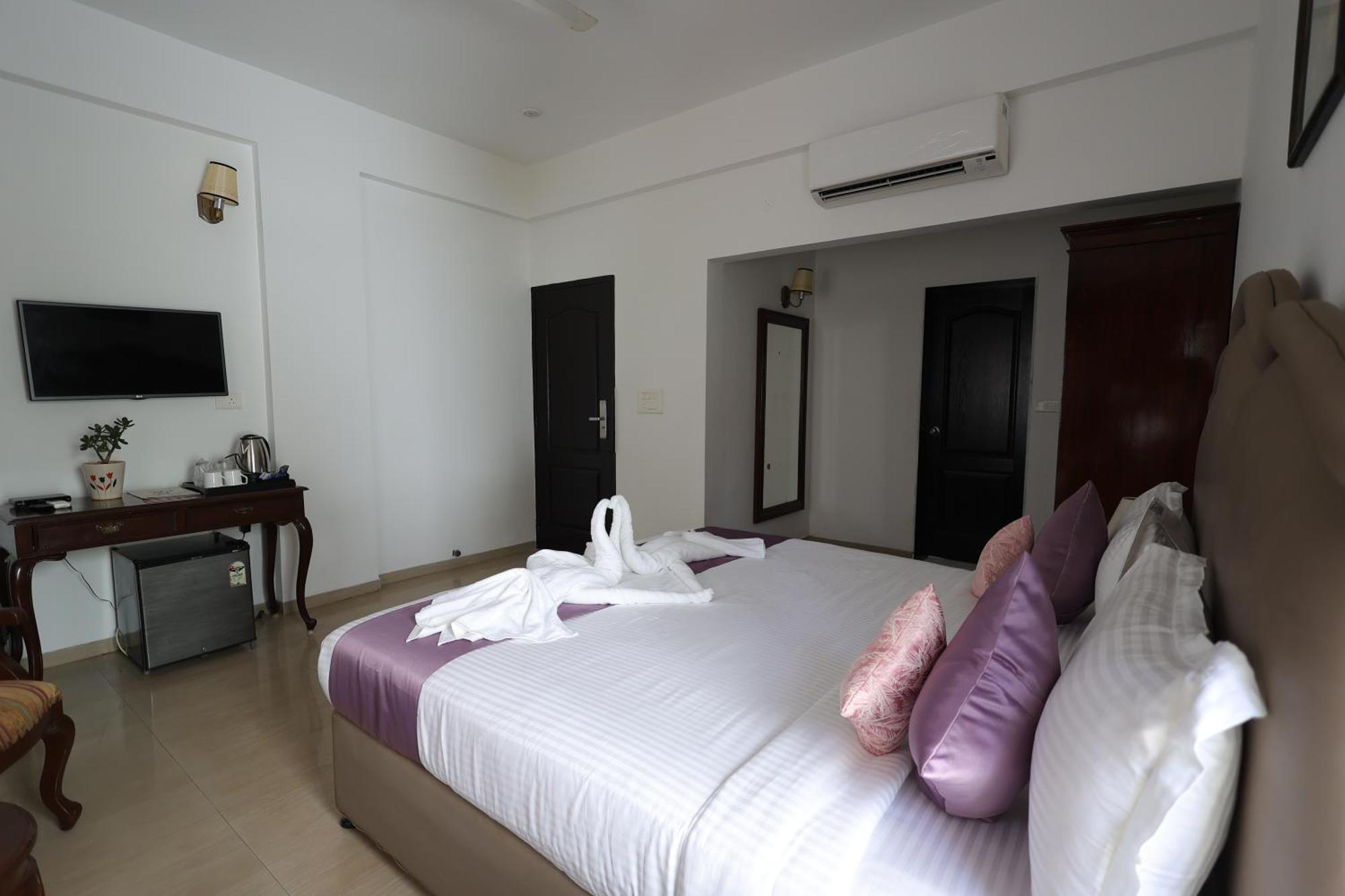 Casa Ahaana Resort Vagator, By Lavin Hotels Анжуна Экстерьер фото